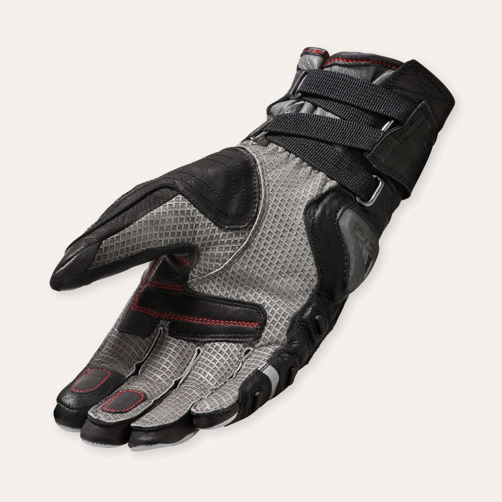 Dominator 3 GTX Gloves large back